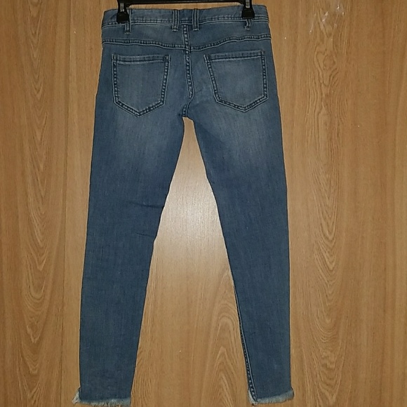 🇺🇦 Free People Y2K distressed Raw Hem skinny jeans Size 25 - Picture 5 of 5